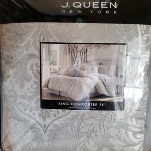 J Queen New York King Comforter Set NEW